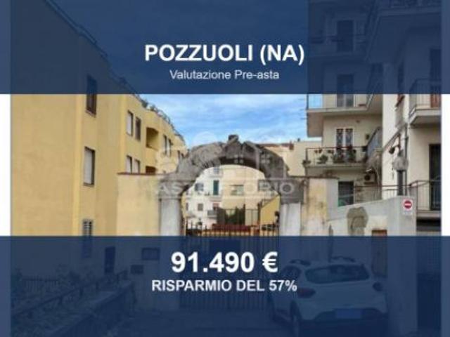 Capannone in vendita a Rione Bognar, Pozzuoli