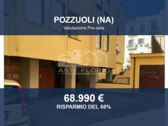 Capannone in vendita a Pozzuoli