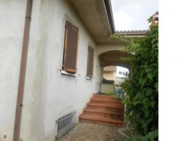 Villa Indipendente in vendita a Guidizzolo, Lombardia