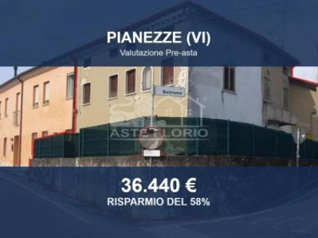 Villa Indipendente in vendita a Pianezze, Veneto