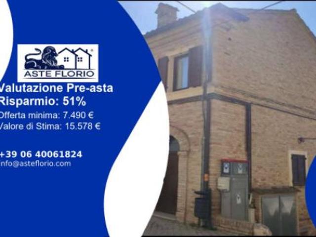 Box in vendita a Marche, Macerata