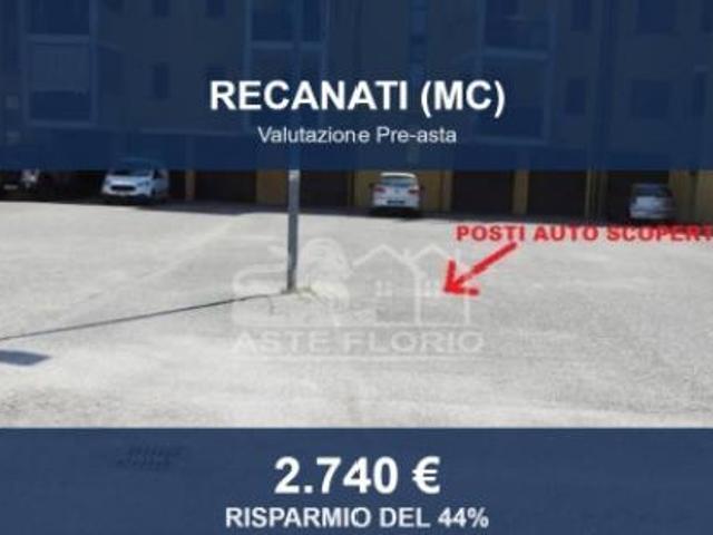 Box in vendita a Musone, Recanati