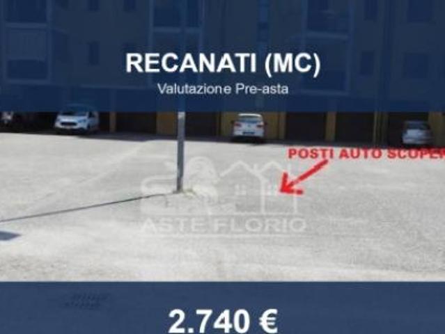 Box in vendita a Musone, Recanati