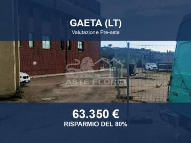 Capannone in vendita a Gaeta, Lazio