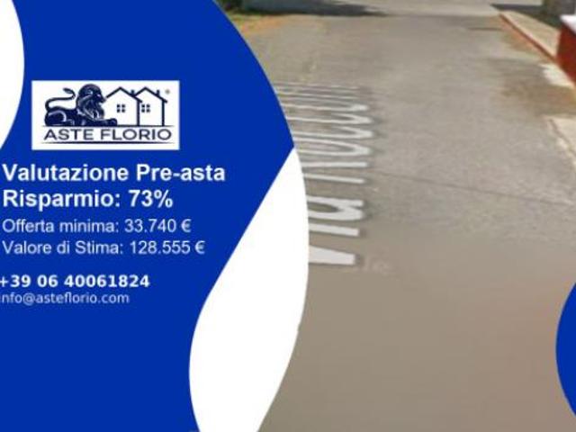 Locale Commerciale in vendita a Alberghi, Uzzano E Castello