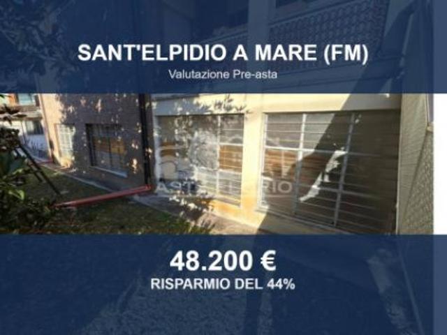 Locale Commerciale in vendita a Sant'Elpidio a Mare, Fermo