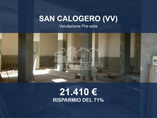 Locale Commerciale in vendita a Calabria, Vibo Valentia