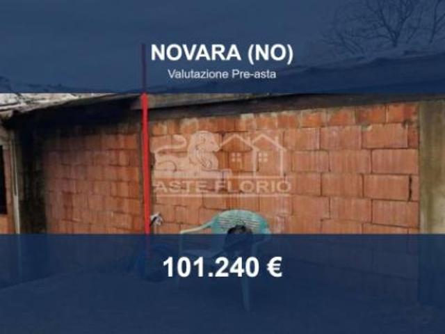 Villa Indipendente in vendita a Novara