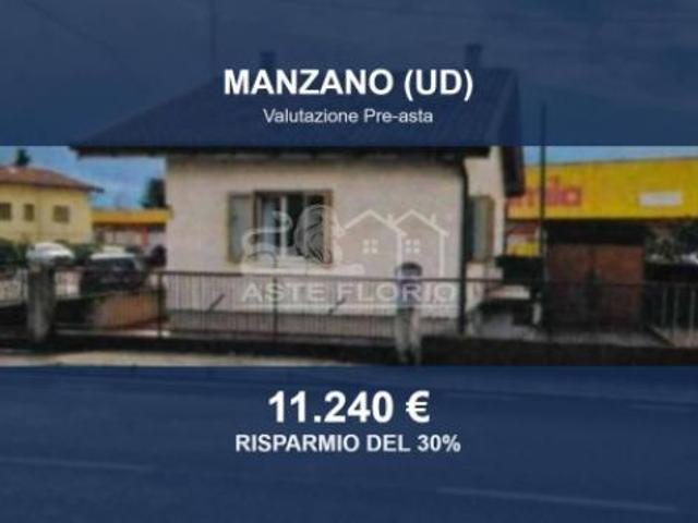 Box in vendita a Manzano, Friuli-Venezia Giulia