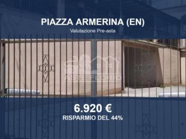 Box in vendita a Piazza, Sicilia