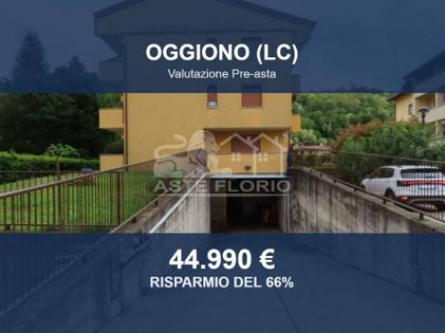 Capannone in vendita a Oggiono, Lombardia