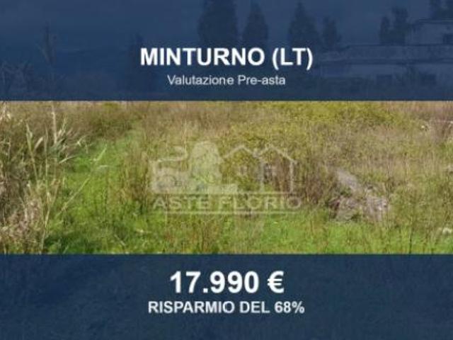 Terreno in vendita a Minturno, Lazio