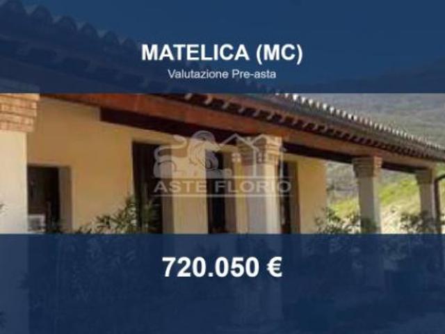 Villa Indipendente in vendita a Matelica, Macerata