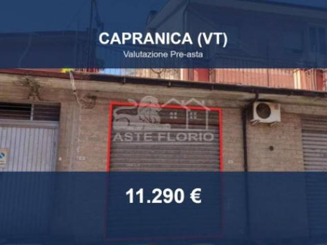 Locale Commerciale in vendita a Capranica, Lazio