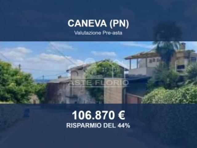 Villa Indipendente in vendita a Sarone, Caneva