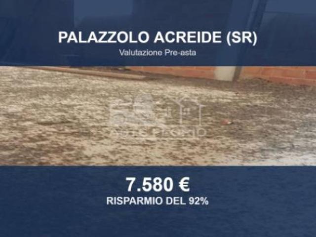 Capannone in vendita a Palazzolo Acreide, Siracusa