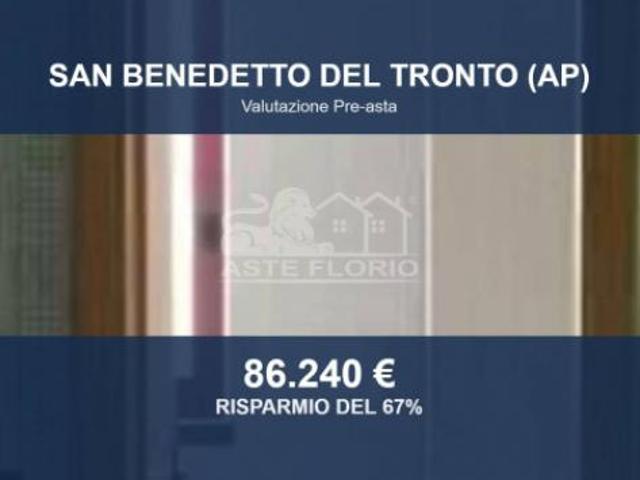Ufficio in vendita a Porto d'Ascoli centro, Marche