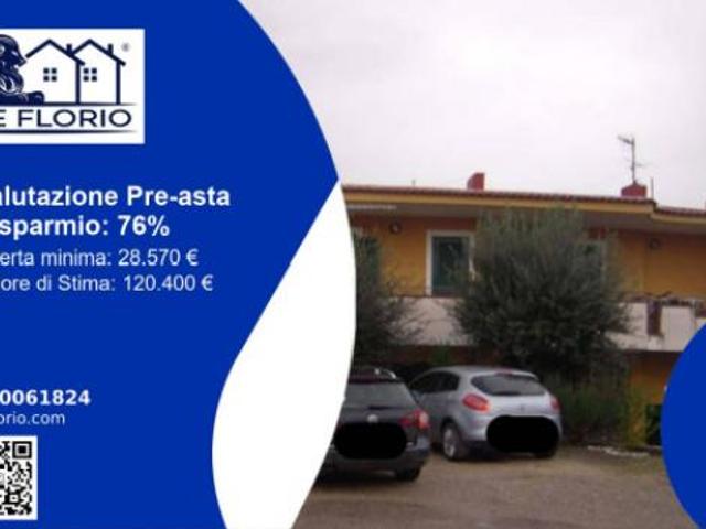 Capannone in vendita a Saviano, Campania