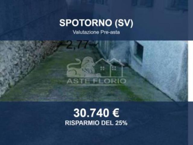 Box in vendita a Spotorno, Liguria