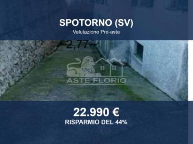 Box in vendita a Spotorno, Liguria