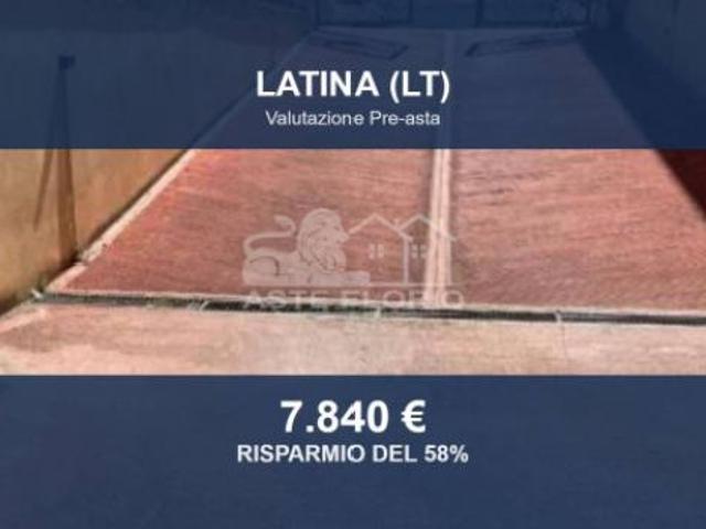 Capannone in vendita a Latina, Lazio
