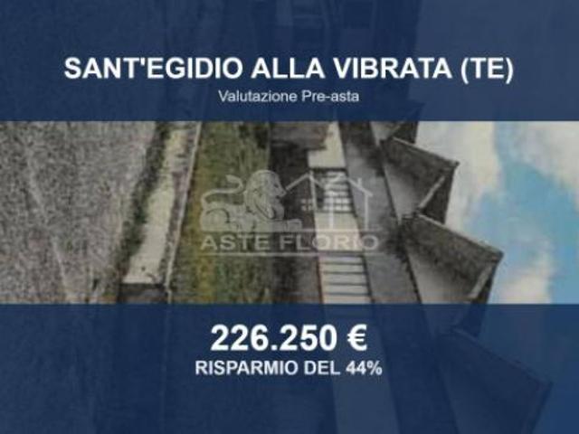 Capannone in vendita a Unione dei Comuni della Val Vibrata, Sant'egidioalla Vibrata