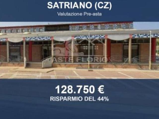 Capannone in vendita a Satriano, Catanzaro