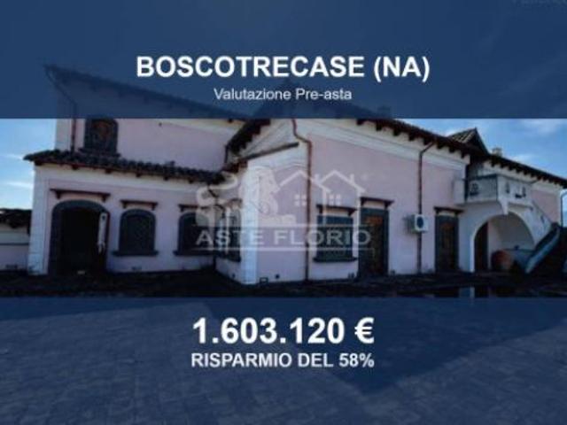 Locale Commerciale in vendita a Boscotrecase, Campania