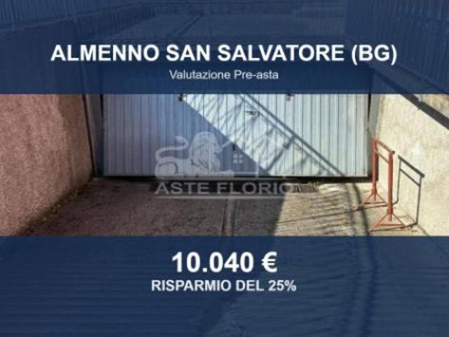 Box in vendita a Almenno San Salvatore, Bergamo