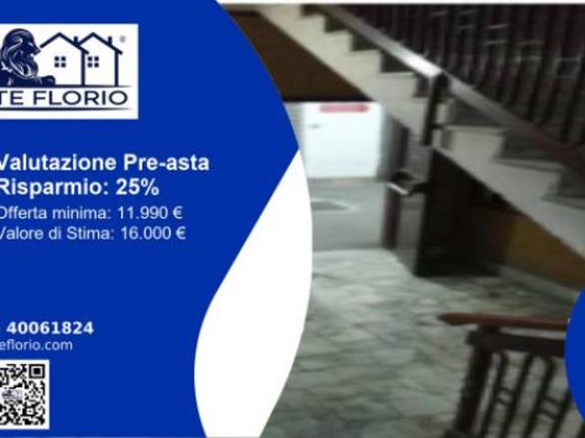 Capannone in vendita a Nola, Campania