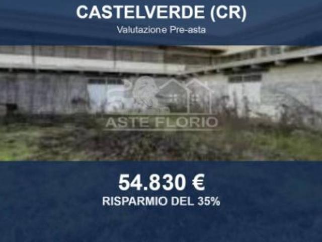 Locale Commerciale in vendita a Castelverde, Lombardia