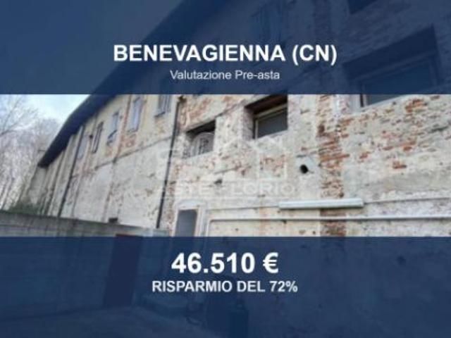 Locale Commerciale in vendita a Piemonte, Cuneo