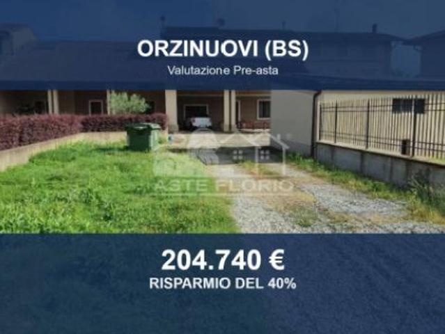 Villa Indipendente in vendita a Unione dei Comuni Bassa Bresciana Occidentale, Orzinuovi