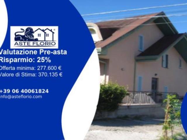 Villa Indipendente in vendita a Frosinone, Lazio
