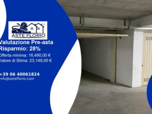 Box in vendita a Avezzano, L'Aquila