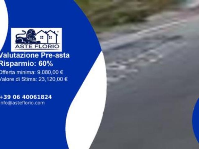 Locale Commerciale in vendita a Santa Croce, Marche