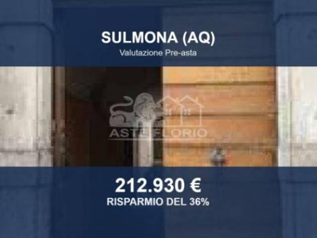 Locale Commerciale in vendita a Sulmona, Abruzzo