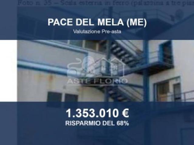 Capannone in vendita a Pace Del Mela, Sicilia