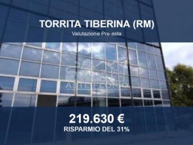 Capannone in vendita a Torrita Tiberina, Roma Capitale