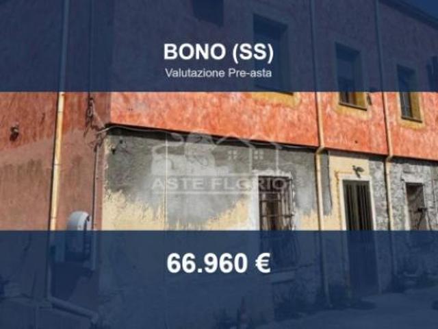 Villa Indipendente in vendita a Bono, Sardigna/Sardegna