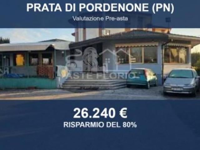 Locale Commerciale in vendita a Prata Di Pordenone, Friuli-Venezia Giulia