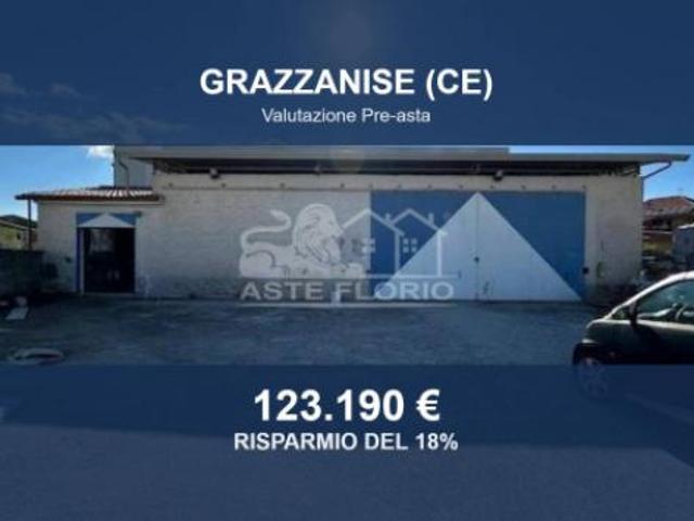 Capannone in vendita a Grazzanise, Campania