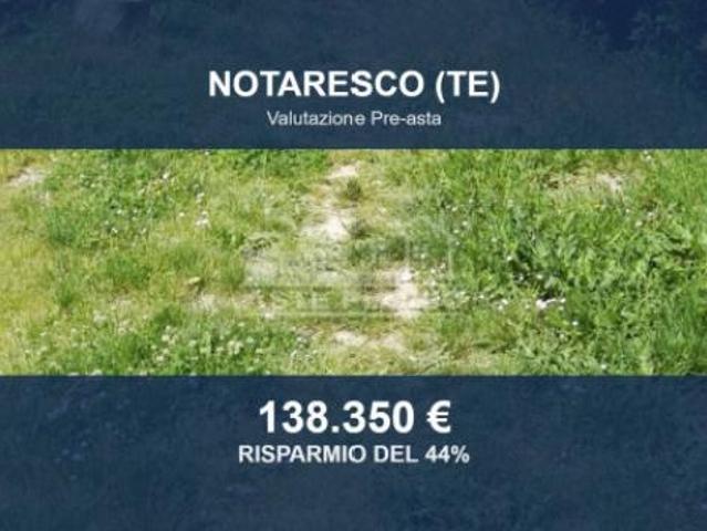 Villa Indipendente in vendita a Notaresco, Teramo