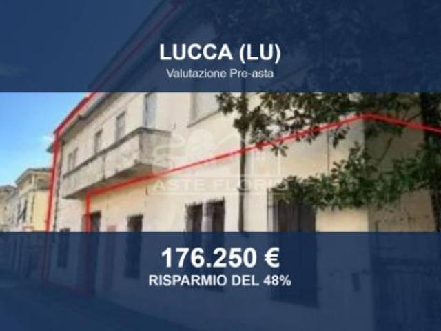 Ufficio in vendita a Sant'Anna, Bagni Di Lucca Ponte