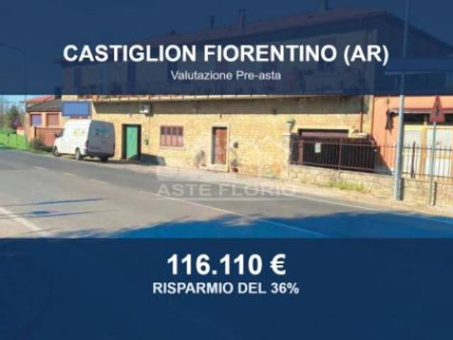 Locale Commerciale in vendita a Castiglion Fiorentino, Toscana