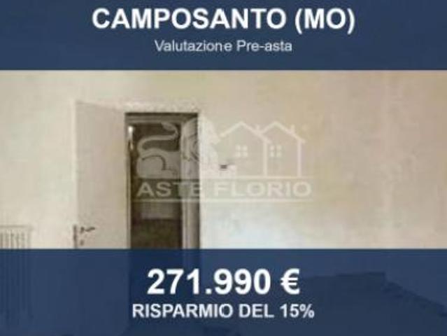 Locale Commerciale in vendita a Gorzano, Camposanto