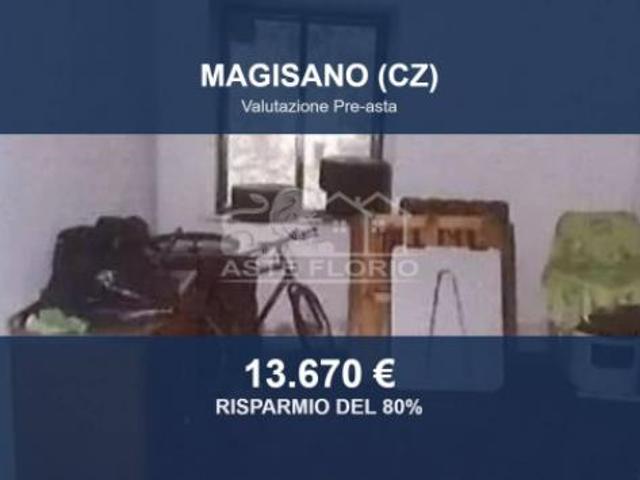 Locale Commerciale in vendita a Calabria, Catanzaro