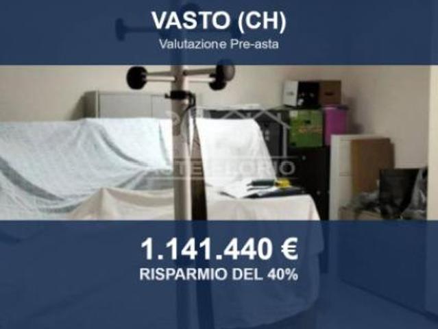 Capannone in vendita a Vasto, Abruzzo