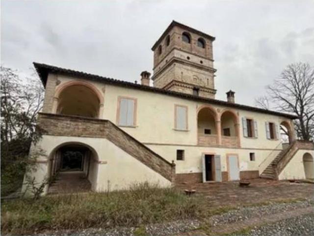 Locale Commerciale in vendita a Marche, Pesaro E Urbino
