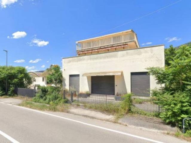 Capannone in vendita a San Pietro Infine, Campania